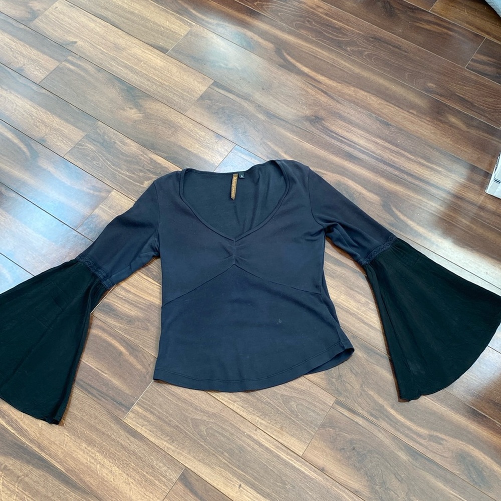 Language LOS ANGELES V-neck Long Bell Sleeve Black Boho Top S